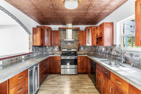House in Delray Beach, Florida 2 bedrooms, 134.43 sq.m. № 2401243 - photo 6