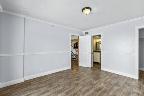 House in Delray Beach, Florida 2 bedrooms, 134.43 sq.m. № 2401243 - photo 30