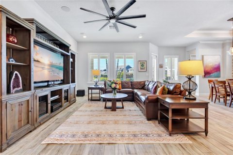 Casa en venta en Orlando, Florida, 4 dormitorios, 272.3 m2 № 2420629 - foto 17