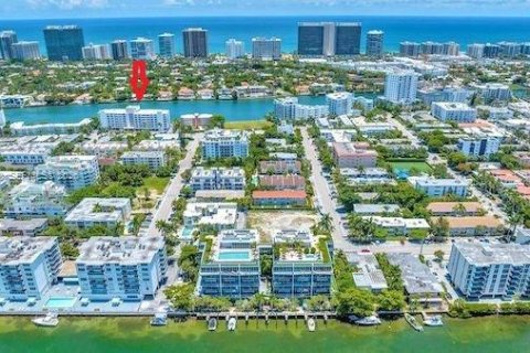 Condo in Bay Harbor Islands, Florida, 1 bedroom  № 2029694 - photo 8