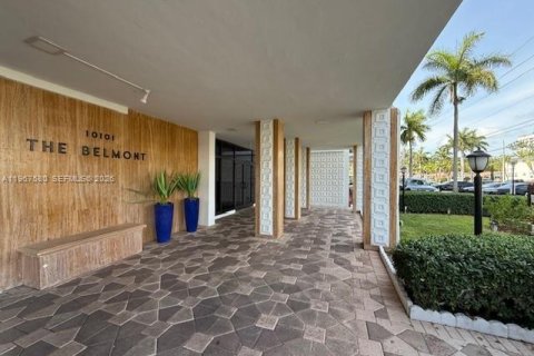 Condo in Bay Harbor Islands, Florida, 1 bedroom  № 2029694 - photo 18