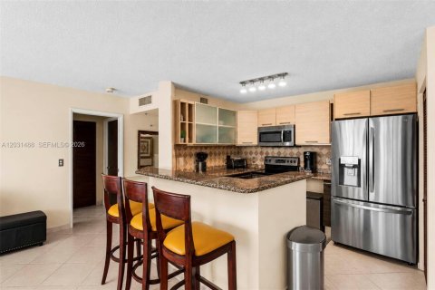 Condo in Aventura, Florida, 1 bedroom  № 2176334 - photo 7