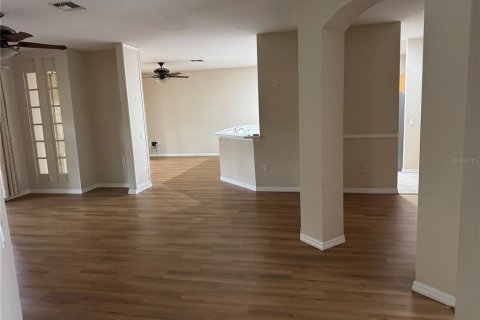 House in Kissimmee, Florida 3 bedrooms, 214.79 sq.m. № 1885649 - photo 15
