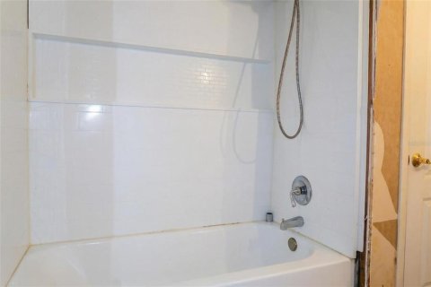 Casa en venta en Palm Harbor, Florida, 2 dormitorios, 131.92 m2 № 2117131 - foto 18