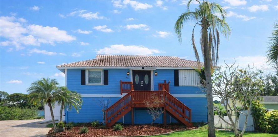 Casa en Palm Harbor, Florida 2 dormitorios, 131.92 m2 № 2117131