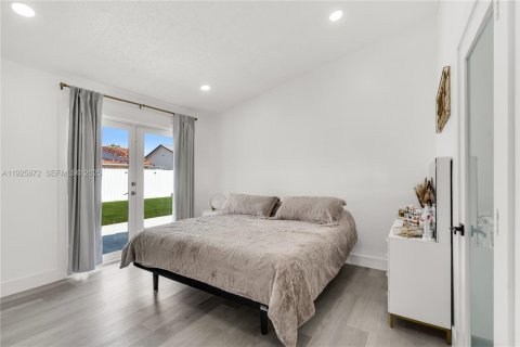 Casa en venta en Miami, Florida, 3 dormitorios, 150.04 m2 № 1984326 - foto 13
