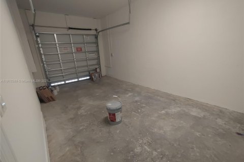 Touwnhouse à louer à Coral Springs, Floride: 3 chambres, 158.49 m2 № 1966582 - photo 27