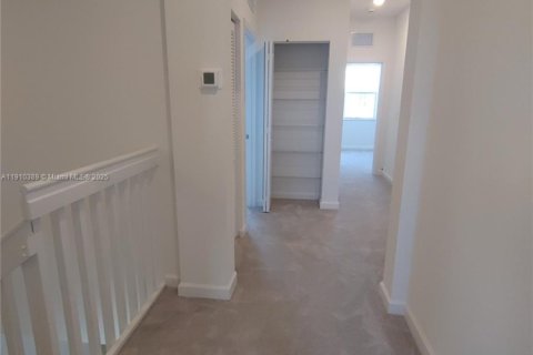 Touwnhouse à louer à Coral Springs, Floride: 3 chambres, 158.49 m2 № 1966582 - photo 21