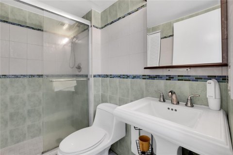 Apartamento en alquiler en Miami, Florida, 1 dormitorio, 79.99 m2 № 1713696 - foto 19