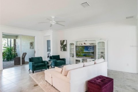 Casa en venta en Leesburg, Florida, 3 dormitorios, 222.87 m2 № 1582290 - foto 8