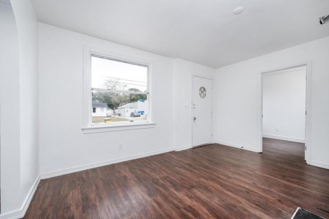 House in Jacksonville, Florida 3 bedrooms, 95.13 sq.m. № 2387163 - photo 14