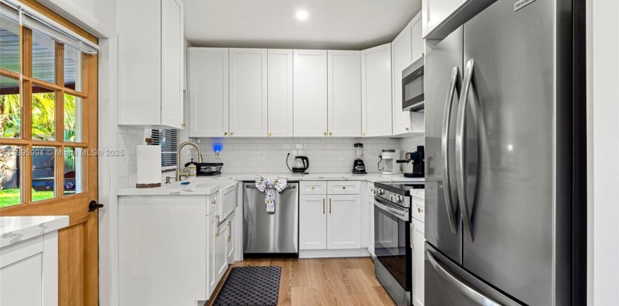 Villa ou maison à Fort Lauderdale, Floride 3 chambres, 116.69 m2 № 1948004
