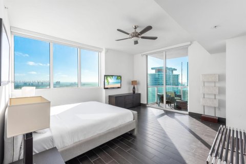 Condo in Miami, Florida, 3 bedrooms  № 1980404 - photo 7