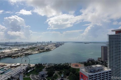 Condo in Miami, Florida, 3 bedrooms  № 1980404 - photo 19