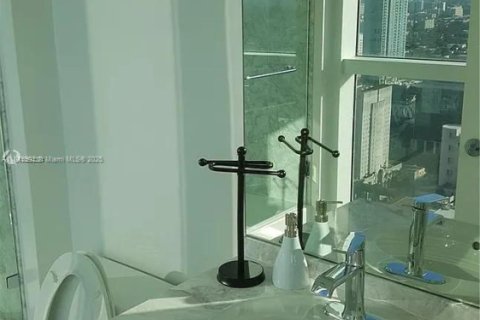 Condo in Miami, Florida, 3 bedrooms  № 1980404 - photo 12