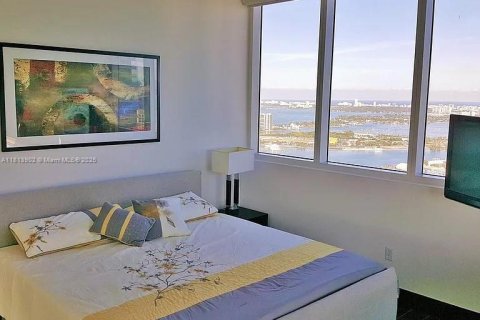 Condo in Miami, Florida, 3 bedrooms  № 1980404 - photo 9