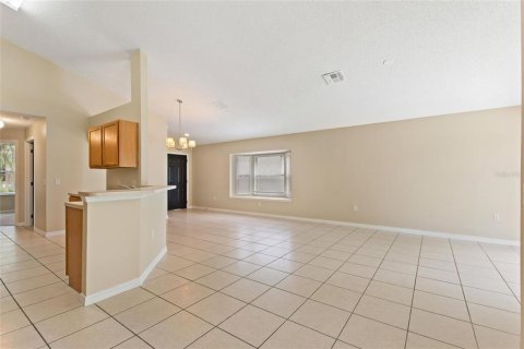 House in Haines City, Florida 4 bedrooms, 146.97 sq.m. № 1908639 - photo 16