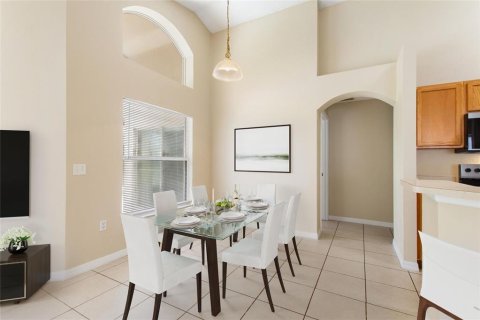 House in Haines City, Florida 4 bedrooms, 146.97 sq.m. № 1908639 - photo 15