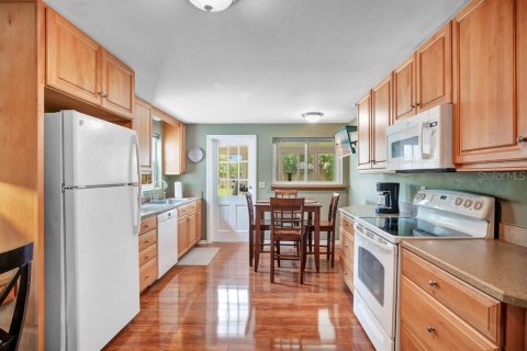 Villa ou maison à vendre à Altamonte Springs, Floride: 3 chambres, 201.78 m2 № 2416788 - photo 8