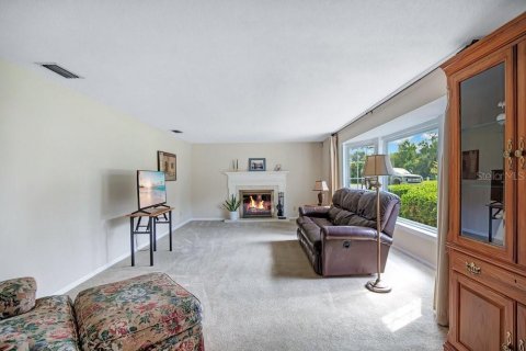 Villa ou maison à vendre à Altamonte Springs, Floride: 3 chambres, 201.78 m2 № 2416788 - photo 2
