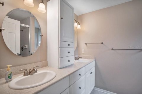 Villa ou maison à vendre à Altamonte Springs, Floride: 3 chambres, 201.78 m2 № 2416788 - photo 15
