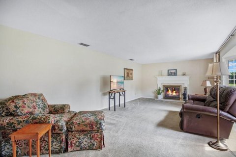 Villa ou maison à vendre à Altamonte Springs, Floride: 3 chambres, 201.78 m2 № 2416788 - photo 3