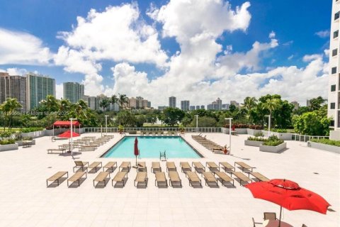 Снять в аренду кондоминиум в Авентура, Флорида 2 спальни, 101.45м2, № 1956668 - фото 10