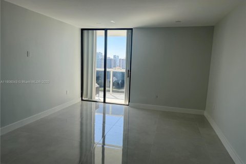 Снять в аренду кондоминиум в Авентура, Флорида 2 спальни, 101.45м2, № 1956668 - фото 24