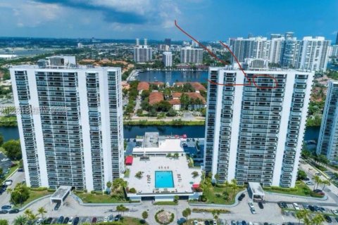 Снять в аренду кондоминиум в Авентура, Флорида 2 спальни, 101.45м2, № 1956668 - фото 9