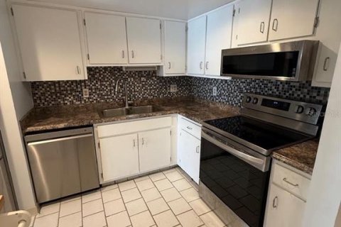 Touwnhouse à louer à Ormond Beach, Floride: 2 chambres, 116.31 m2 № 2380668 - photo 3