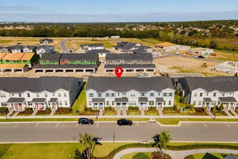 Adosado en alquiler en Apopka, Florida, 3 dormitorios, 175.96 m2 № 1834793 - foto 2