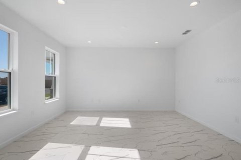 Adosado en alquiler en Apopka, Florida, 3 dormitorios, 175.96 m2 № 1834793 - foto 5