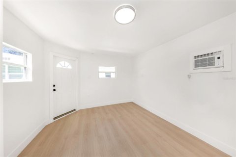 Casa en venta en New Port Richey, Florida, 3 dormitorios, 95.13 m2 № 2386300 - foto 29