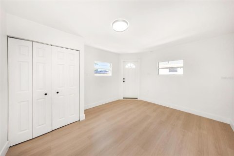 Casa en venta en New Port Richey, Florida, 3 dormitorios, 95.13 m2 № 2386300 - foto 30