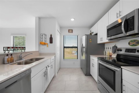 Купить таунхаус в Порт-Шарлотт, Флорида 10 комнат, 117.24м2, № 1537181 - фото 13
