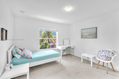 Townhouse in Cooper City, Florida 4 bedrooms, 201.78 sq.m. № 1934145 - photo 27
