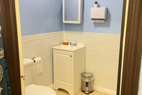 Commercial property in Delray Beach, Florida № 846309 - photo 1
