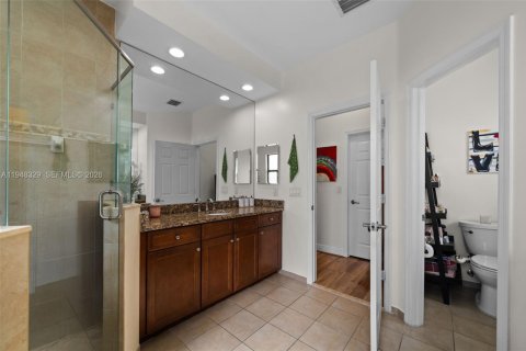 Villa ou maison à vendre à Doral, Floride: 4 chambres, 246.19 m2 № 2004125 - photo 24