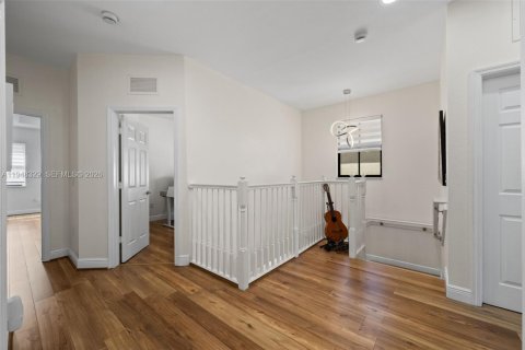 Villa ou maison à vendre à Doral, Floride: 4 chambres, 246.19 m2 № 2004125 - photo 8