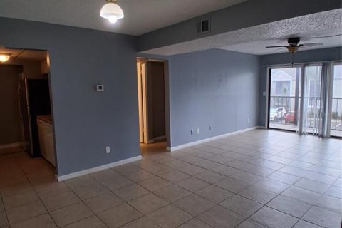 Copropriété à louer à Tampa, Floride: 2 chambres, 90.39 m2 № 2113522 - photo 3