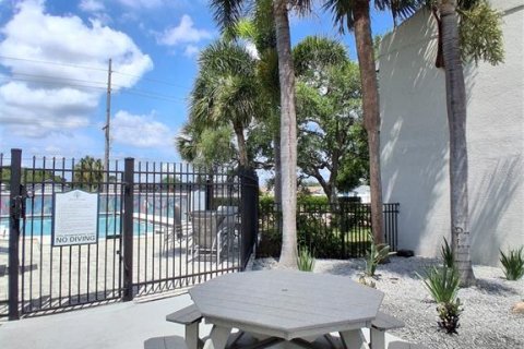 Copropriété à louer à Tampa, Floride: 2 chambres, 90.39 m2 № 2113522 - photo 14