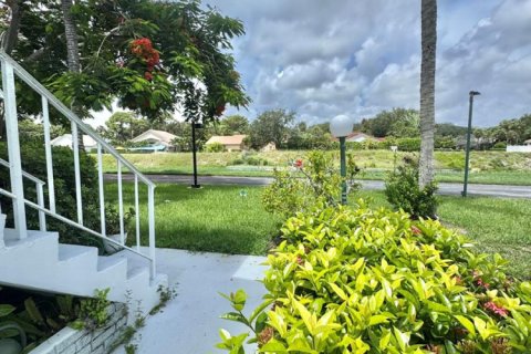 Copropriété à louer à Delray Beach, Floride: 2 chambres, 94.11 m2 № 2285861 - photo 16