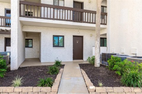 Copropriété à vendre à Sarasota, Floride: 2 chambres, 104.79 m2 № 1716510 - photo 3