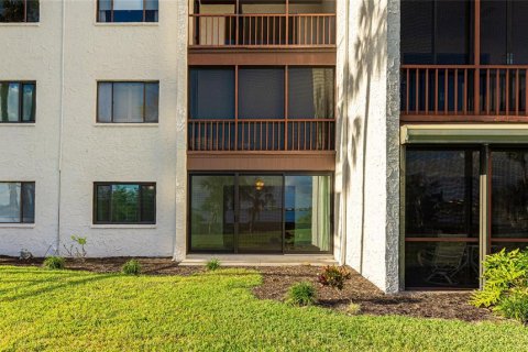 Copropriété à vendre à Sarasota, Floride: 2 chambres, 104.79 m2 № 1716510 - photo 29