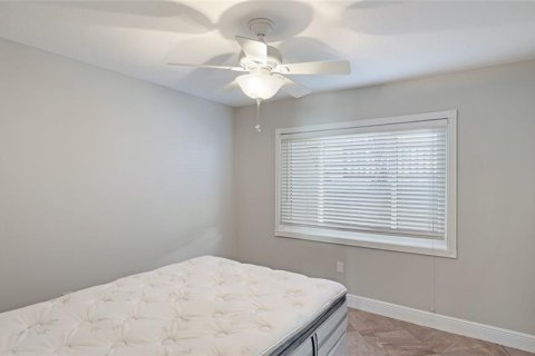 Copropriété à vendre à Sarasota, Floride: 2 chambres, 104.79 m2 № 1716510 - photo 25