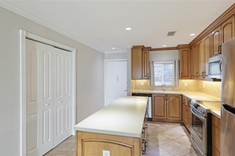 Copropriété à vendre à Sarasota, Floride: 2 chambres, 104.79 m2 № 1716510 - photo 7