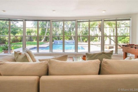 Снять в аренду виллу или дом в Майами-Шорс, Флорида 2 спальни, 168.52м2, № 1992380 - фото 9