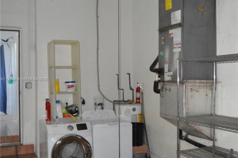 Снять в аренду виллу или дом в Майами-Шорс, Флорида 2 спальни, 168.52м2, № 1992380 - фото 13