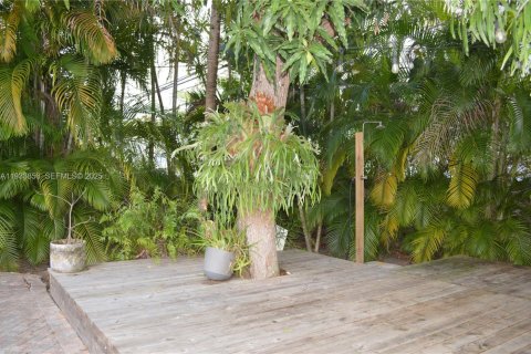 Снять в аренду виллу или дом в Майами-Шорс, Флорида 2 спальни, 168.52м2, № 1992380 - фото 25