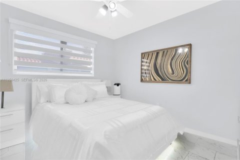 Купить коммерческую недвижимость в Майами, Флорида 187.66м2, № 2017717 - фото 14